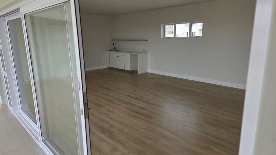 5 Bedroom Property for Sale in Baron View Western Cape